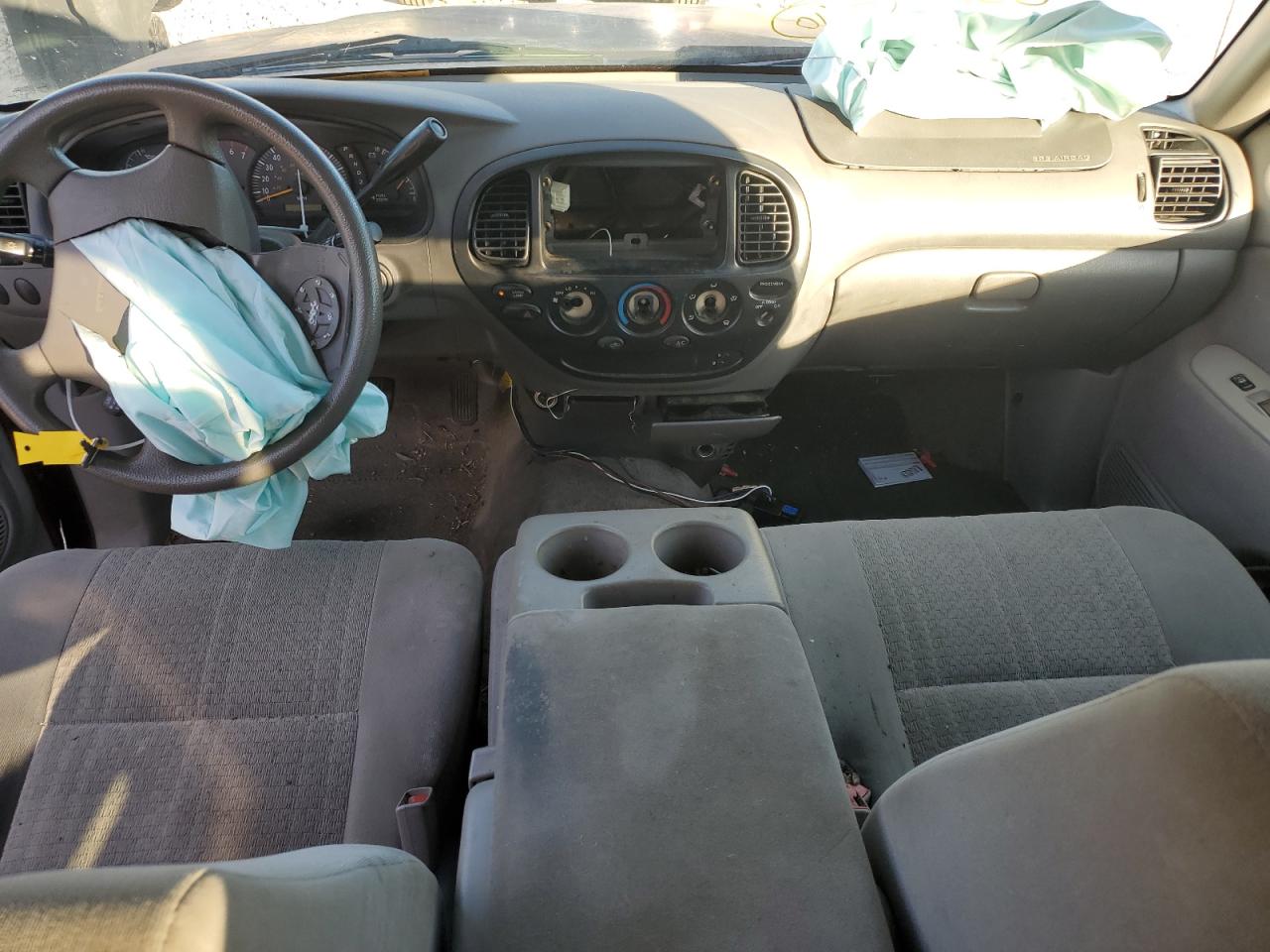 2004 Toyota Tundra - Image 8