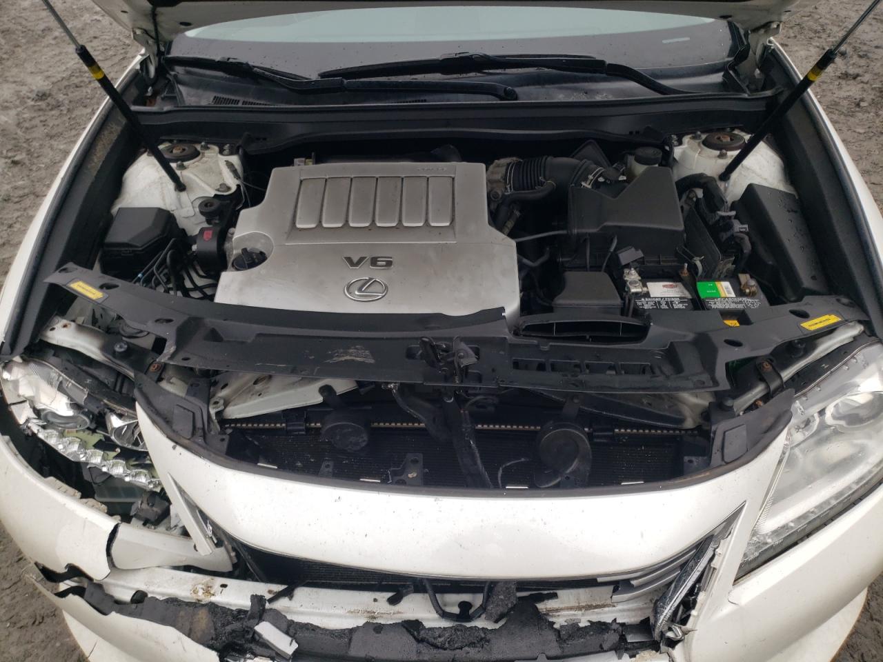 2014 Lexus ES - Image 12