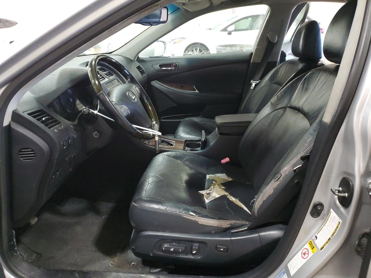 2010 Lexus ES - Image 7