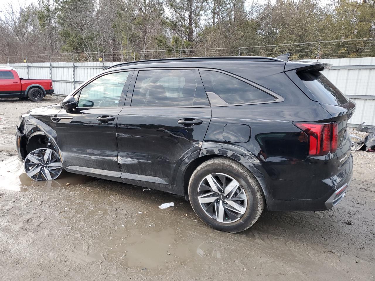 2023 Kia Sorento - Image 2