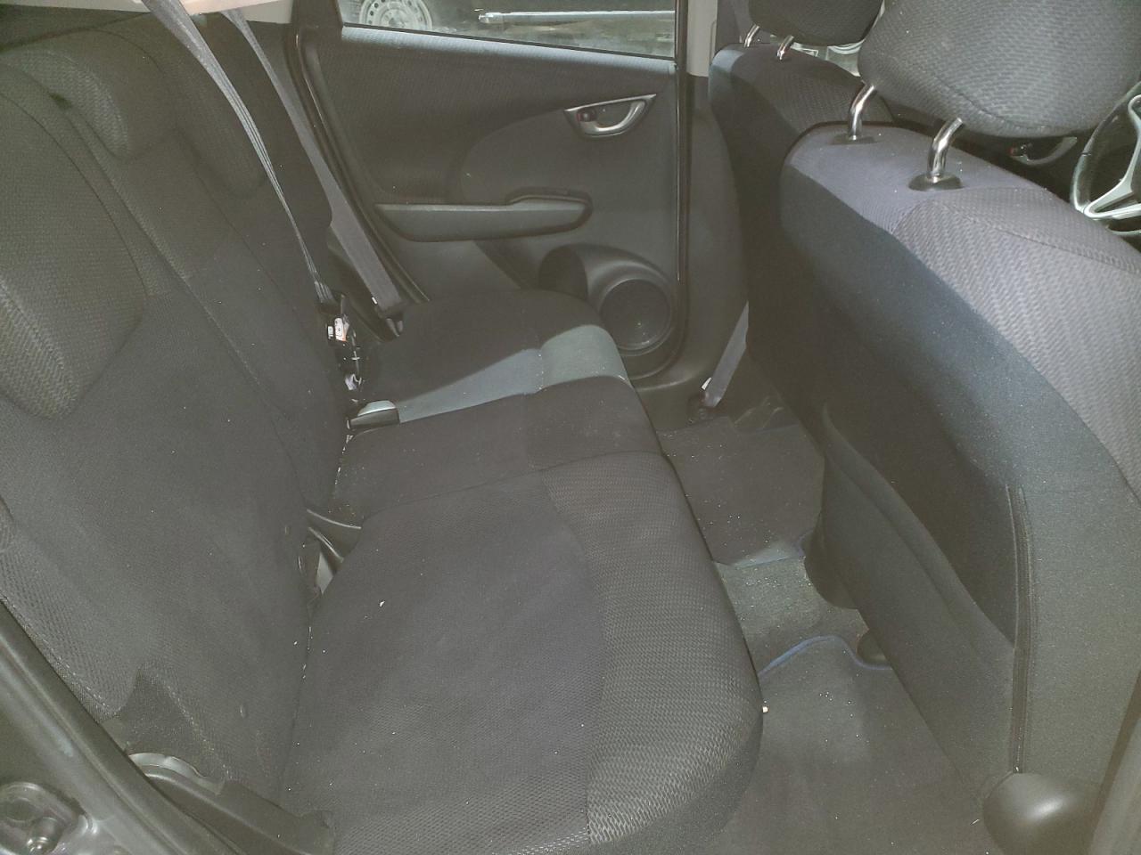 2013 Honda Fit - Image 10
