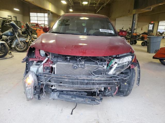  NISSAN ROGUE 2016 Красный