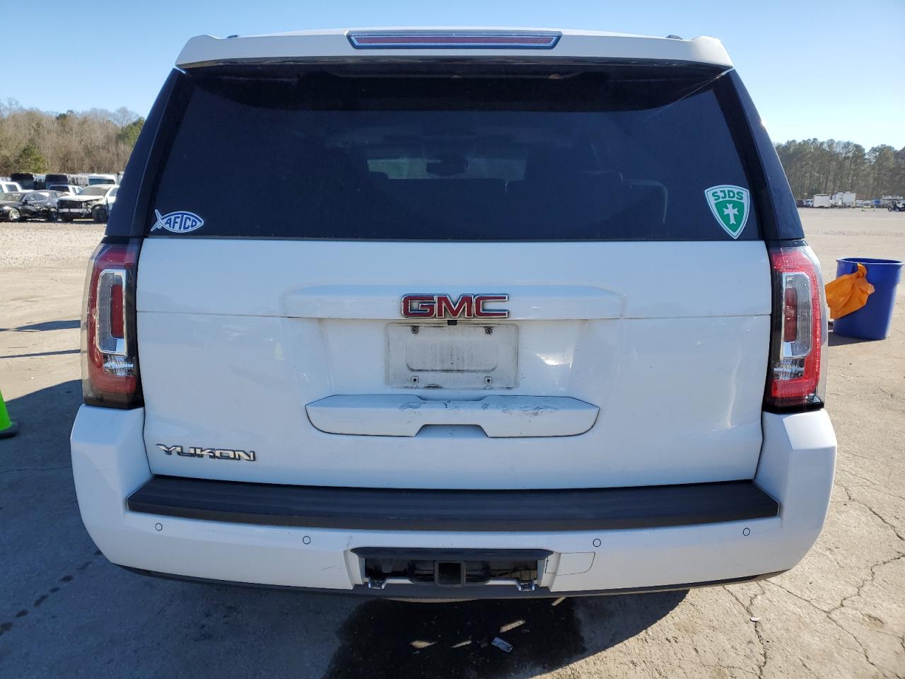 2017 GMC Yukon - Image 6