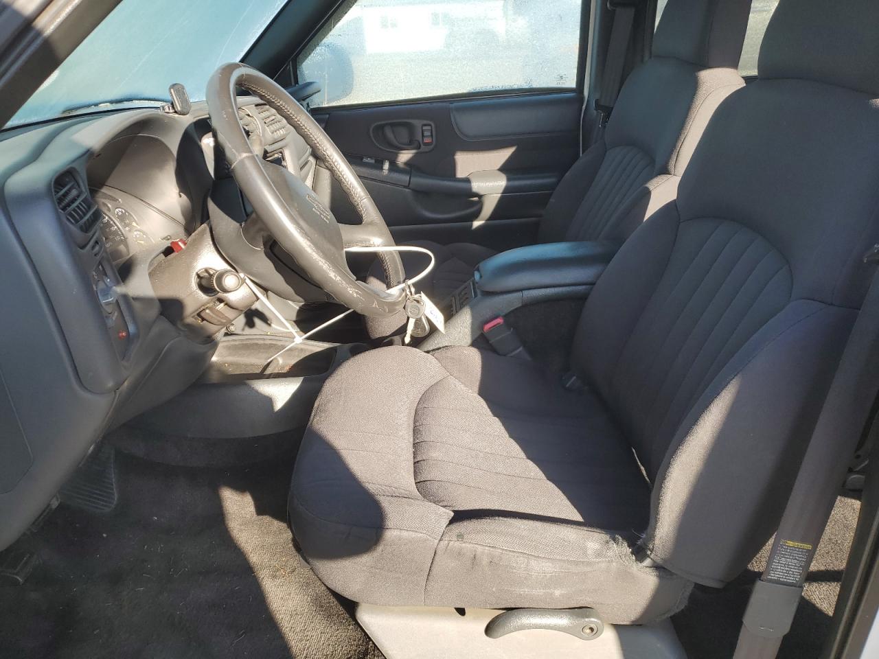 2003 Chevrolet Blazer - Image 7