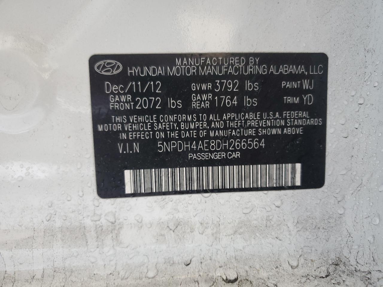 2013 Hyundai Elantra - Image 12