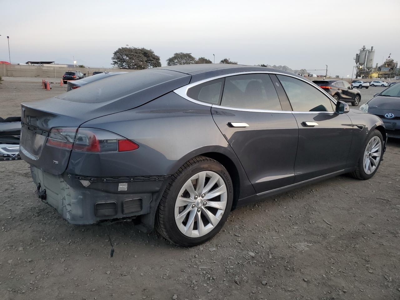 VIN 5YJSA1E19GF175338 2016 TESLA MODEL S no.3