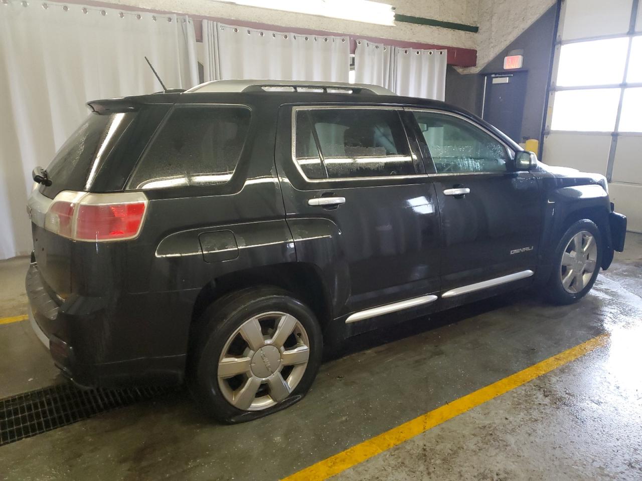 2015 GMC Terrain - Image 3