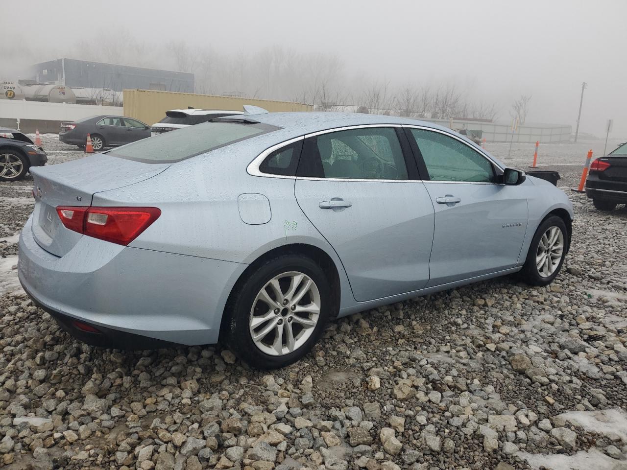 2018 Chevrolet Malibu - Image 3