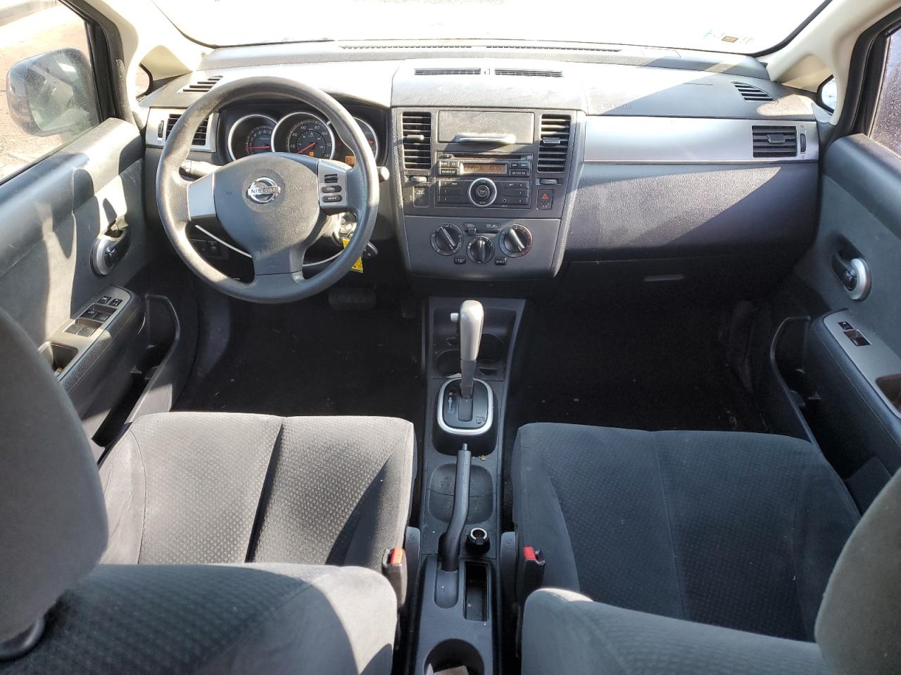2012 Nissan Versa - Image 8