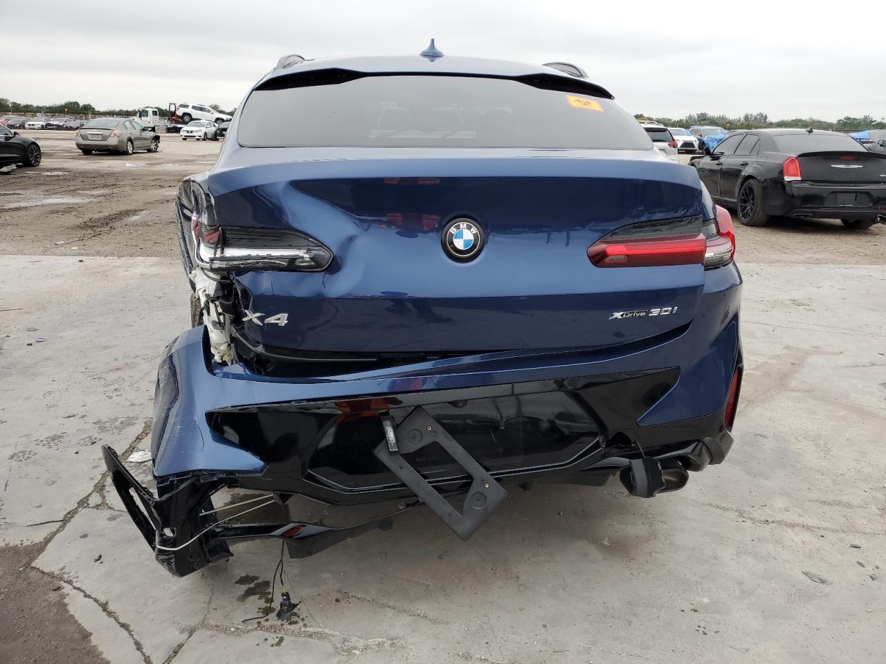 2024 BMW X4 - Image 6