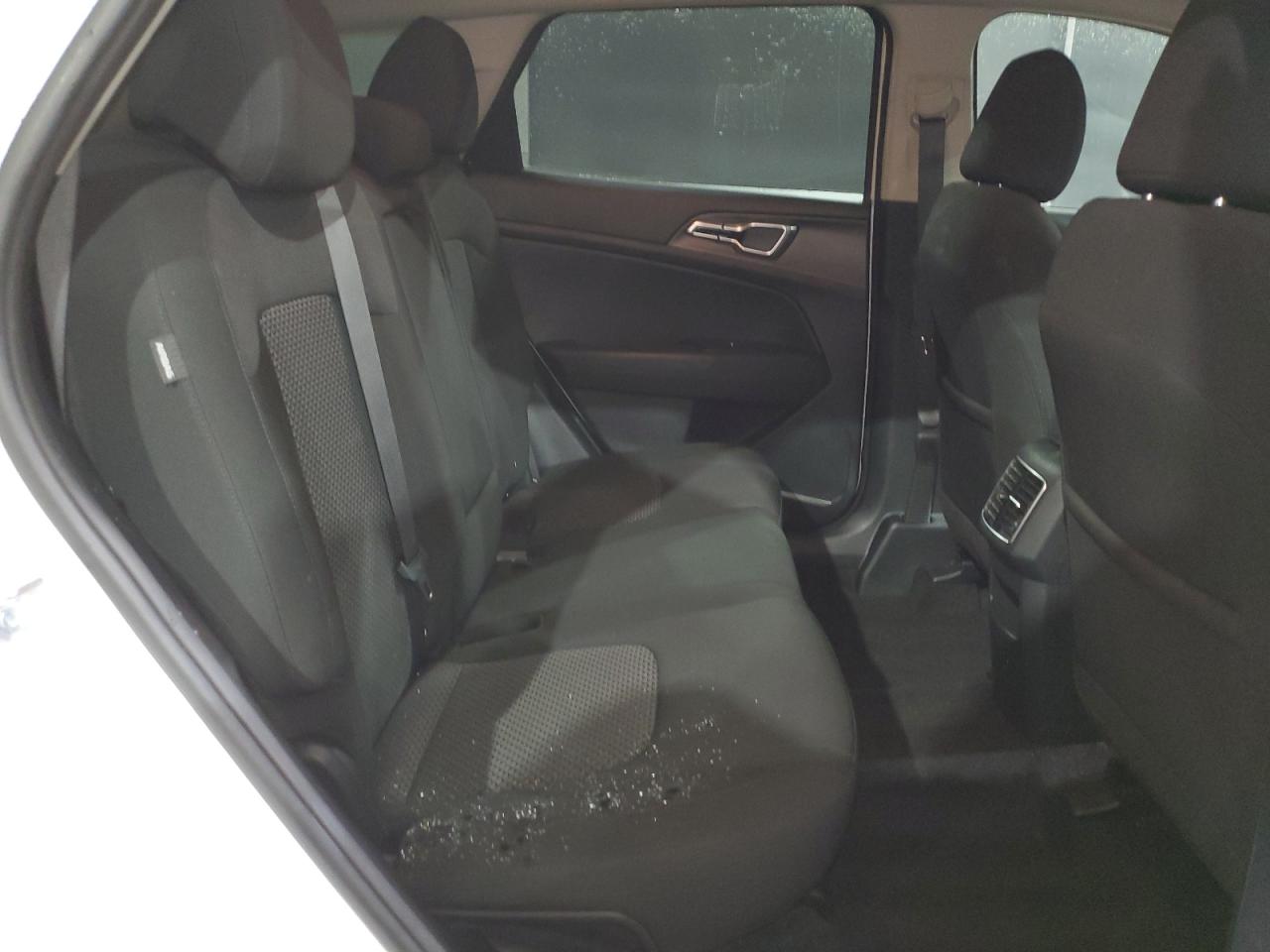 2024 Kia Sportage - Image 11