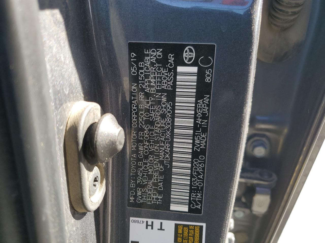 2019 Toyota Prius - Image 12
