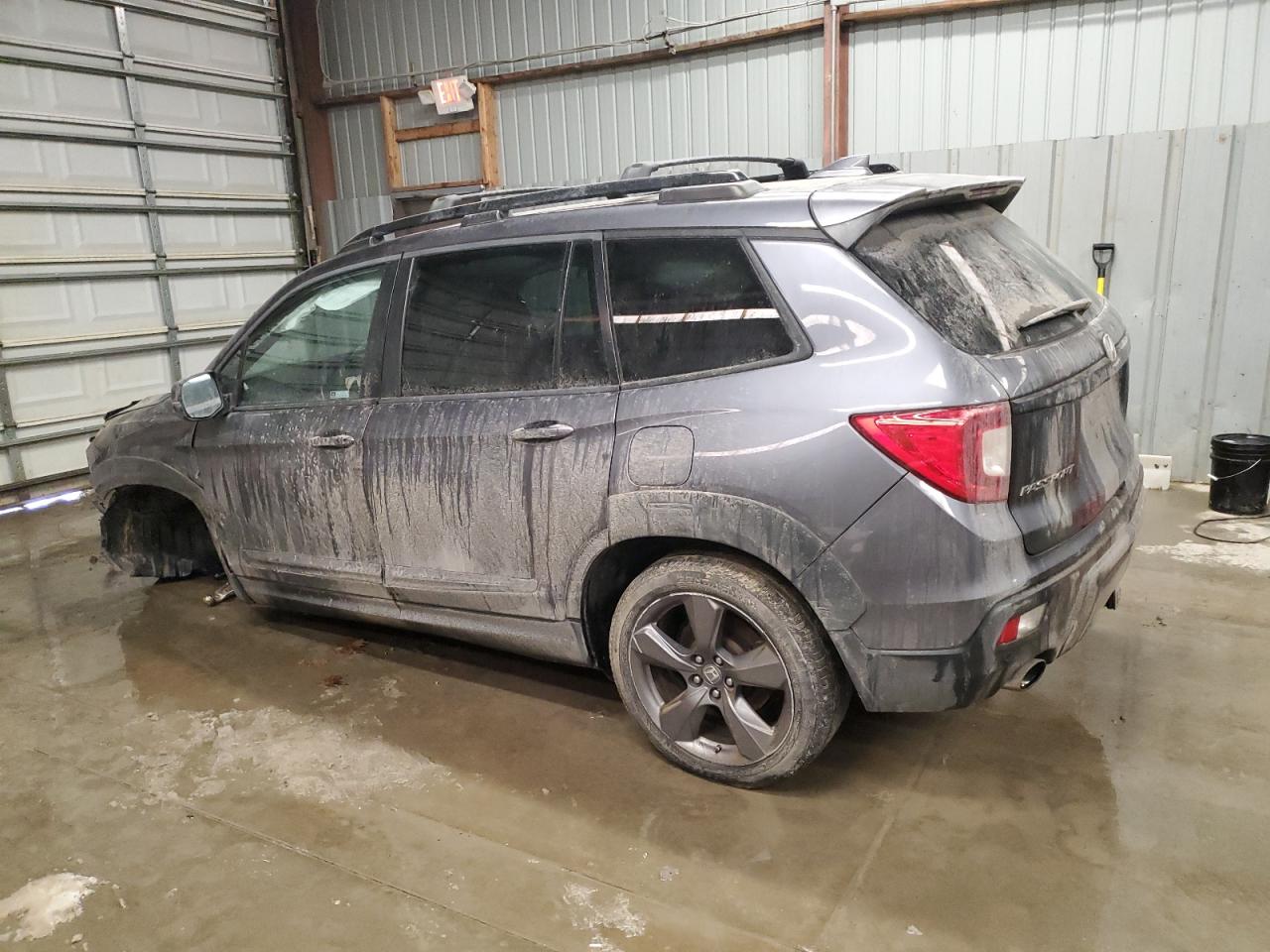 2019 Honda Passport - Image 2
