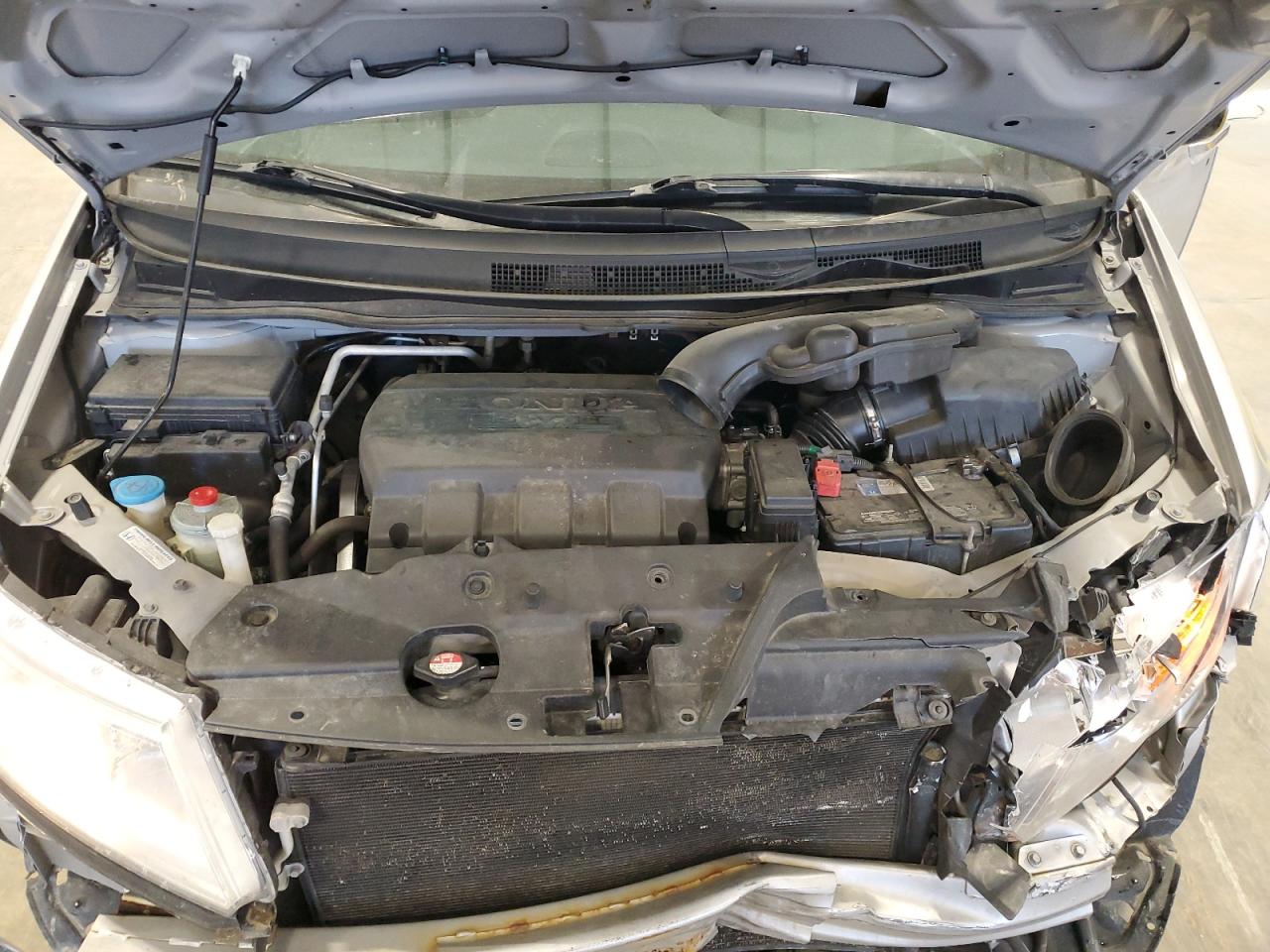 2012 Honda Odyssey - Image 12