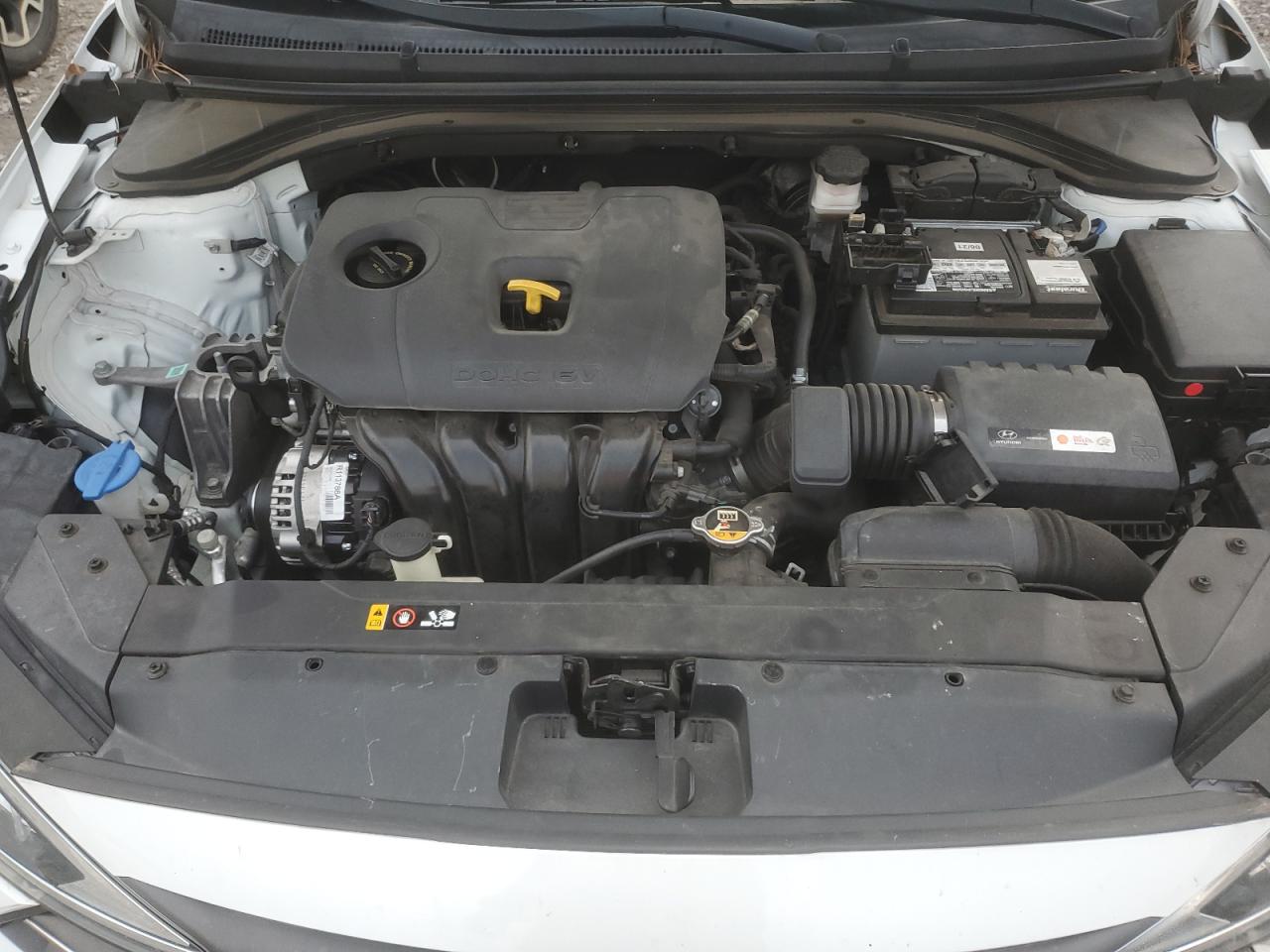 2019 Hyundai Elantra - Image 12