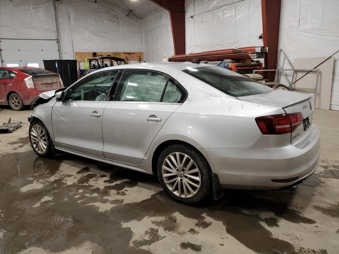 2016 Volkswagen Jetta - Image 2