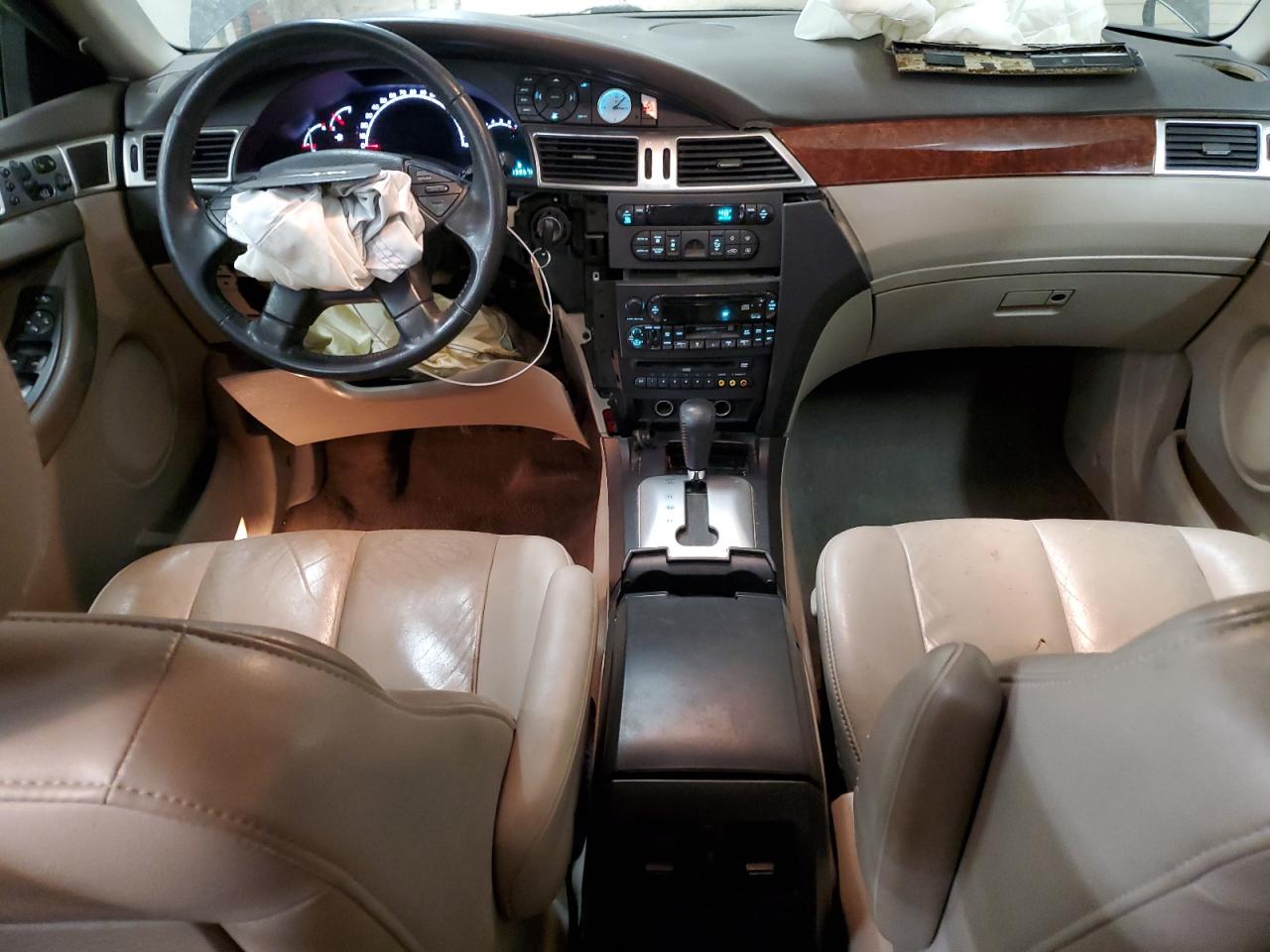 2004 Chrysler Pacifica - Image 8