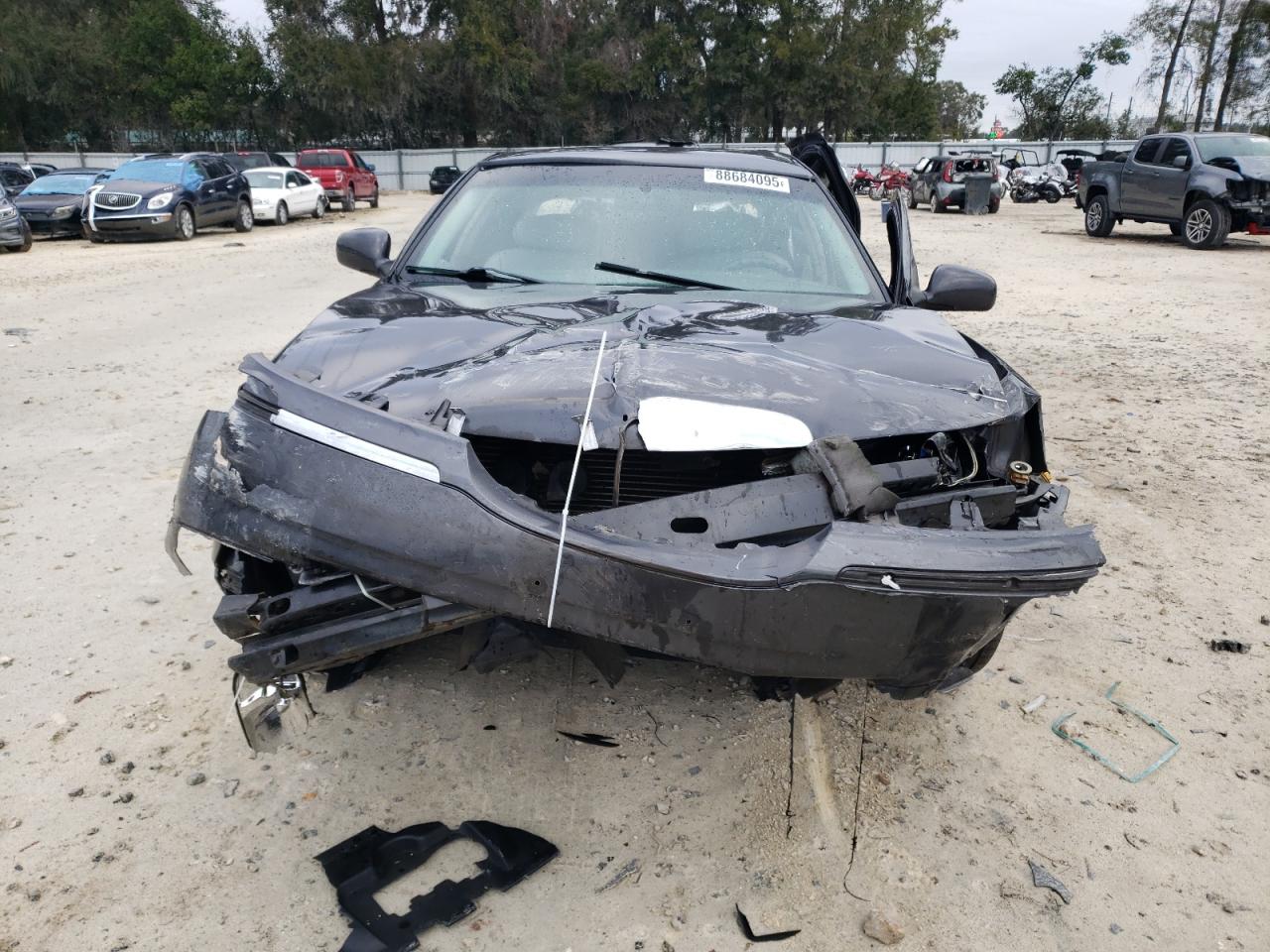 2002 Lincoln Town Car - Image 5