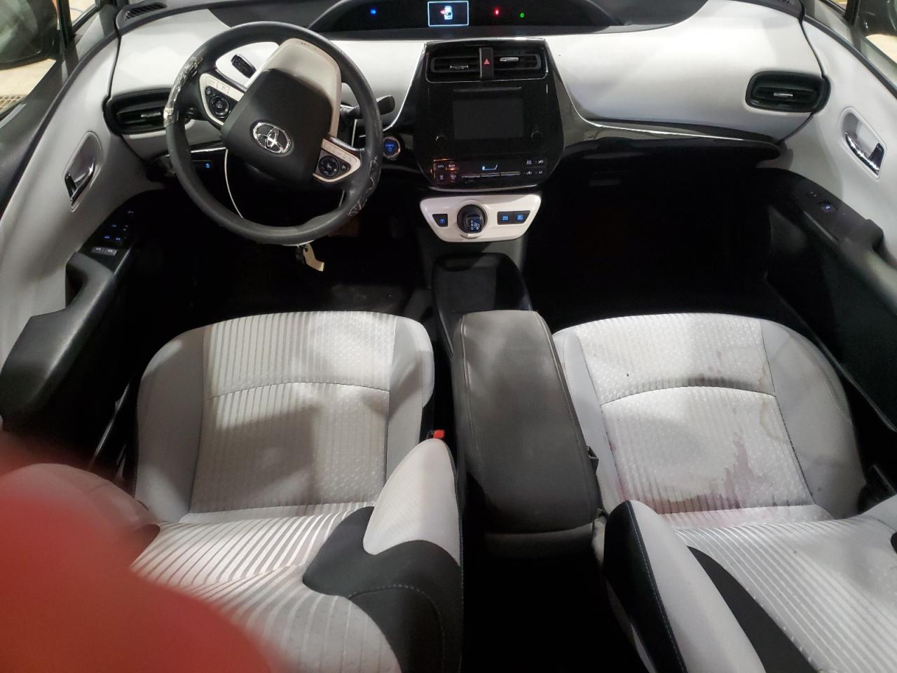 2017 Toyota Prius - Image 8
