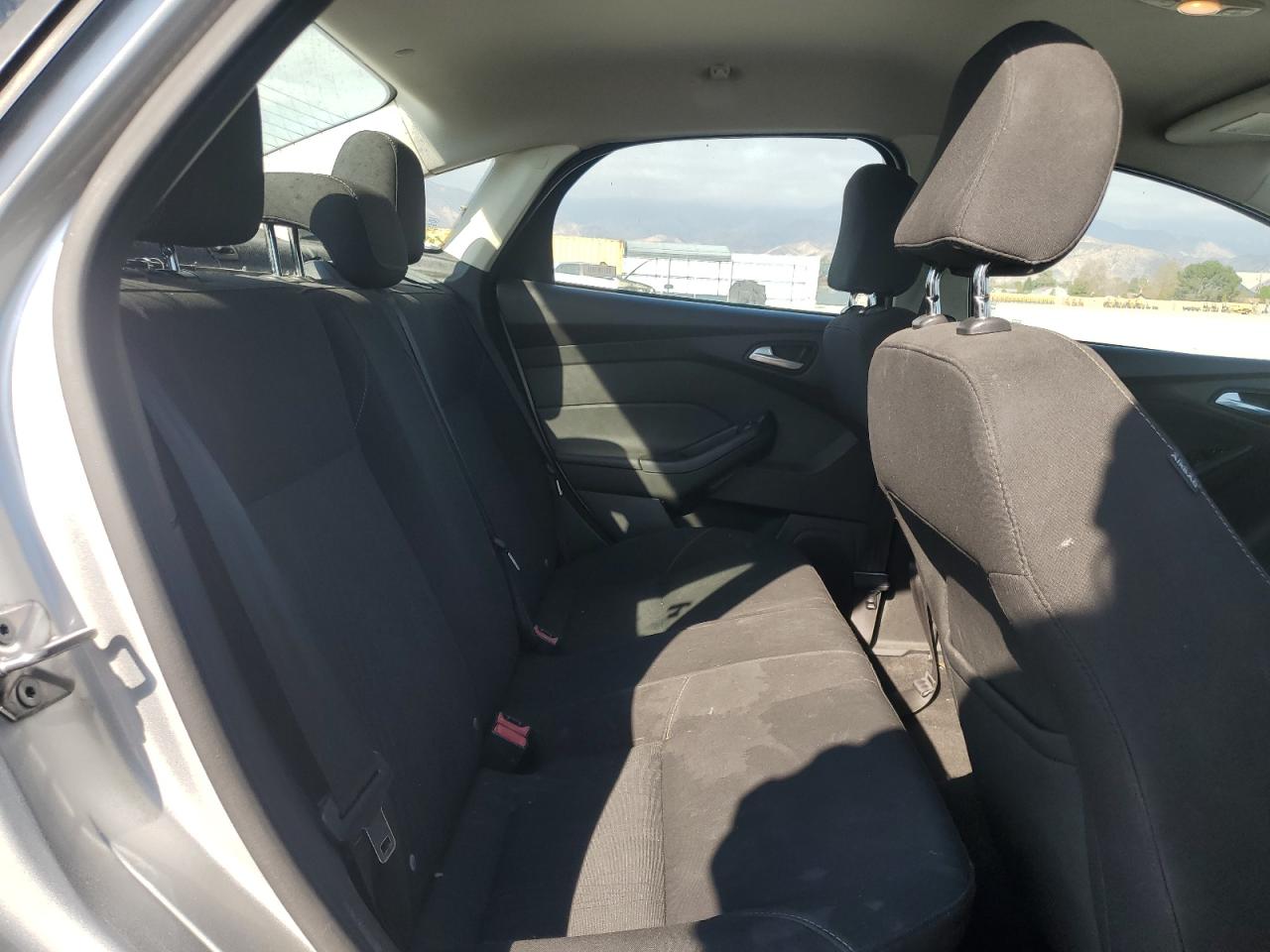 2016 Ford Focus Se VIN: 1FADP3F27GL286497 Lot: 89265665