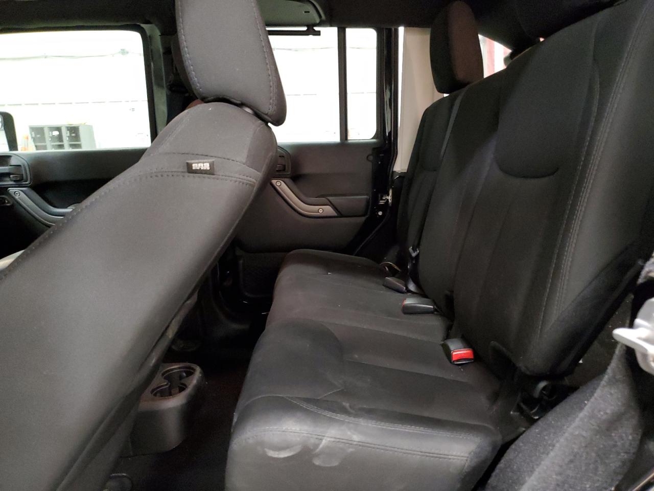 2015 Jeep Wrangler - Image 10