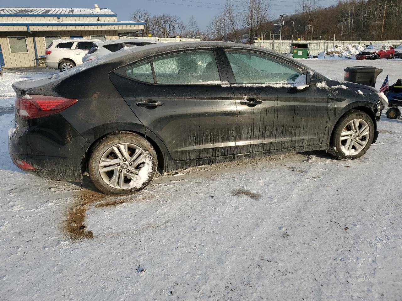 2020 Hyundai Elantra - Image 3