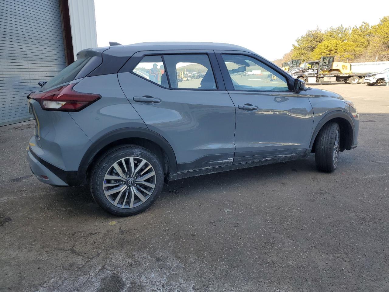 2024 Nissan Kicks - Image 3