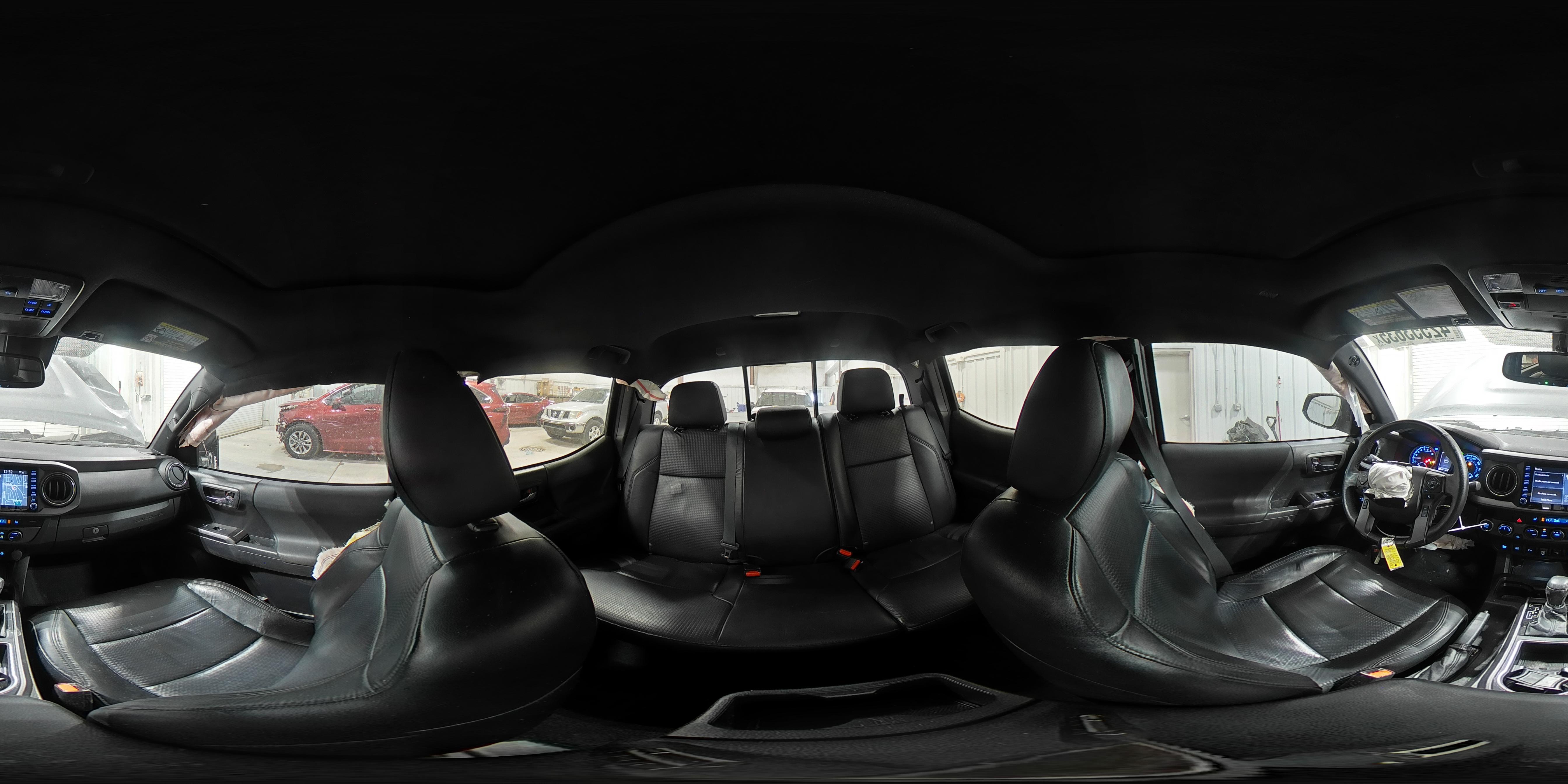 2020 Toyota Tacoma - Image 13