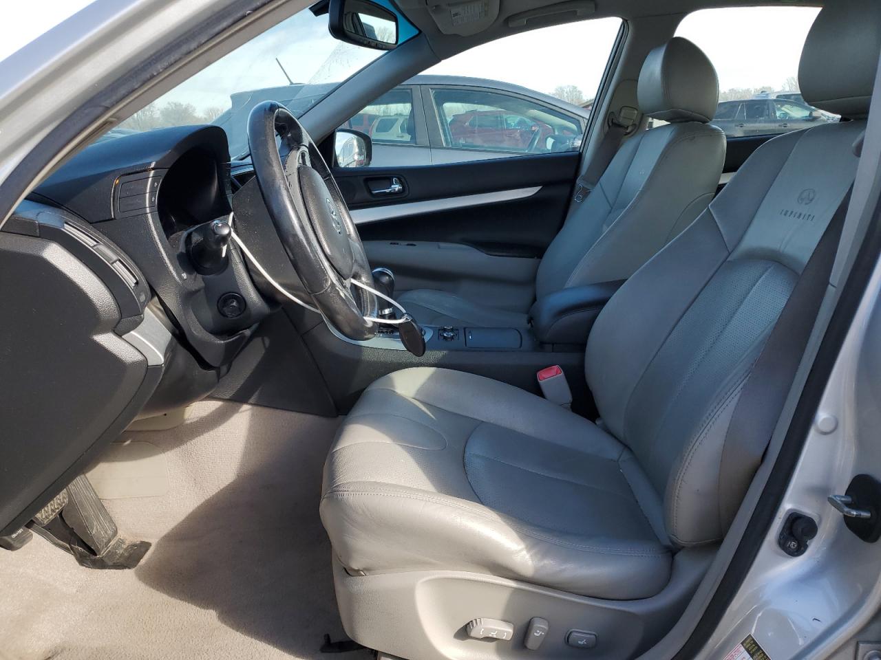 2009 Infiniti G - Image 7
