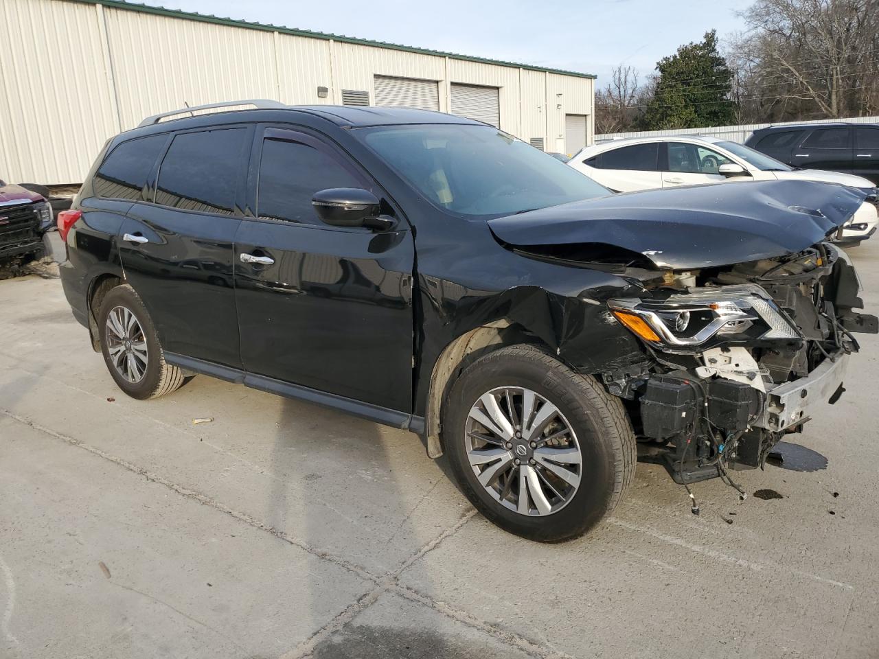 2018 Nissan Pathfinder - Image 4