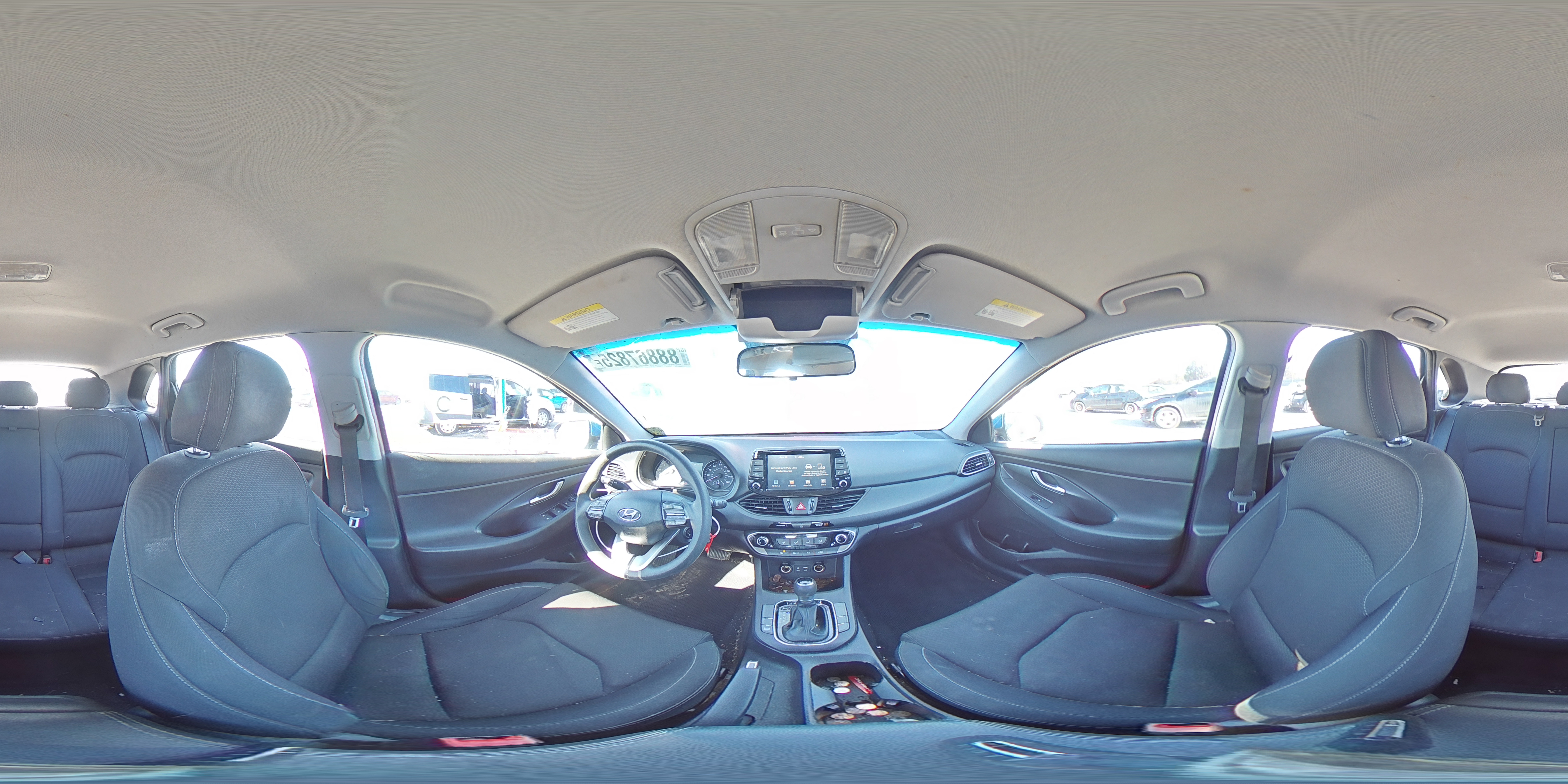 2018 Hyundai Elantra - Image 12