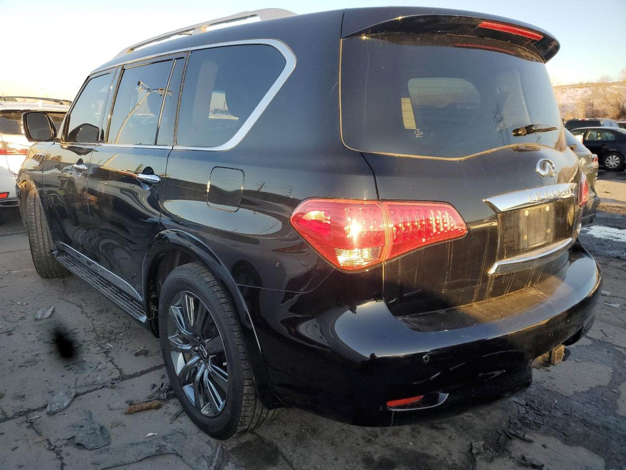 2013 Infiniti QX56 - Image 2