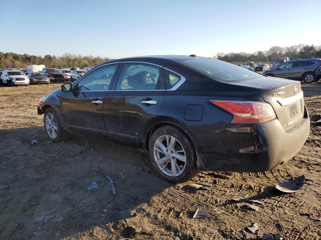 2015 Nissan Altima - Image 2