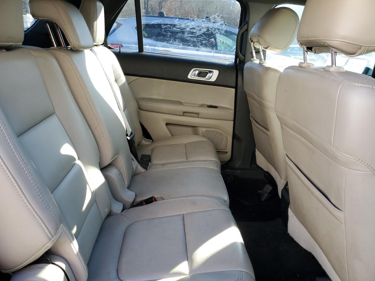 2013 Ford Explorer - Image 10