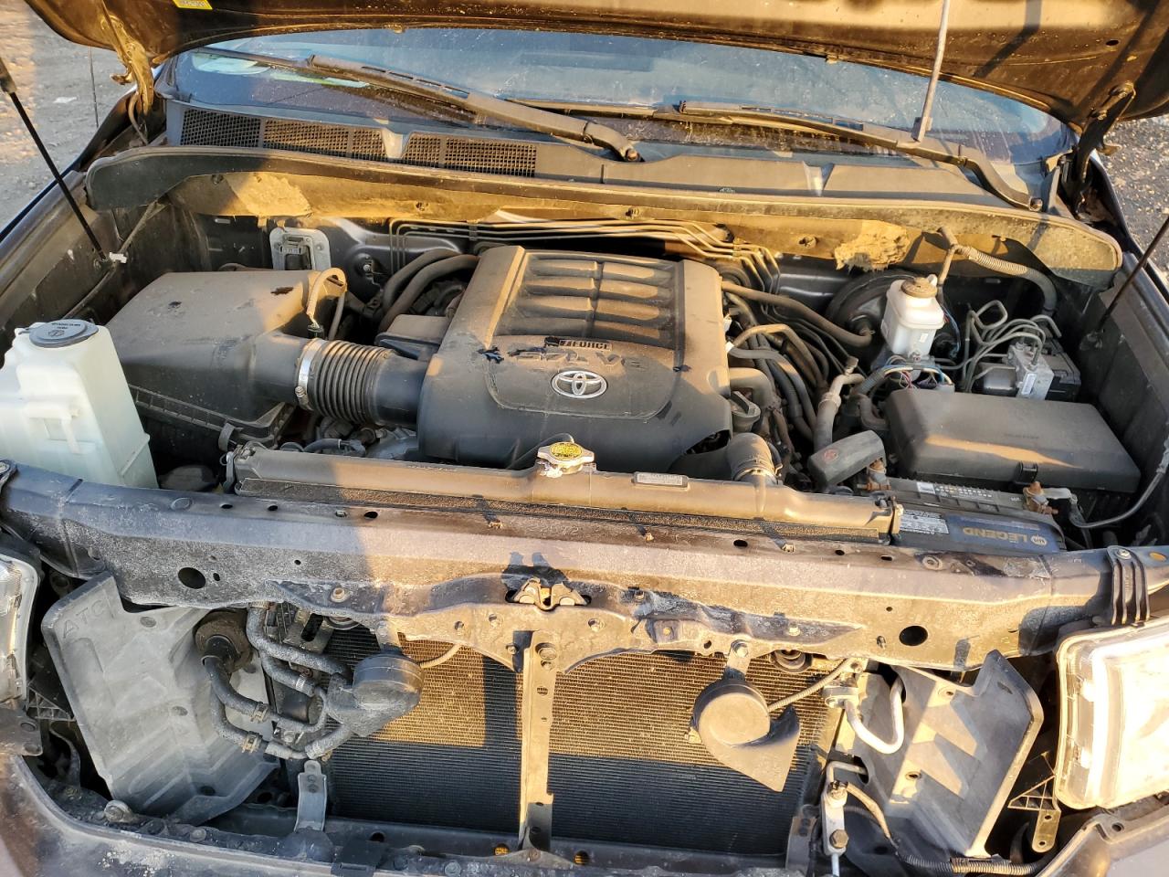 2012 Toyota Tundra - Image 11