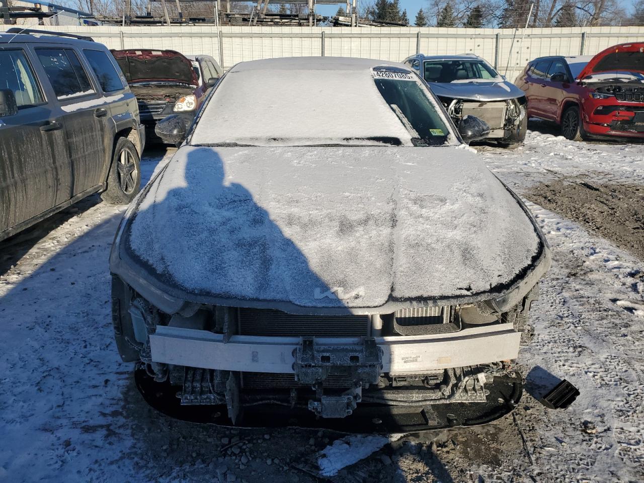 2022 Kia K5 - Image 5