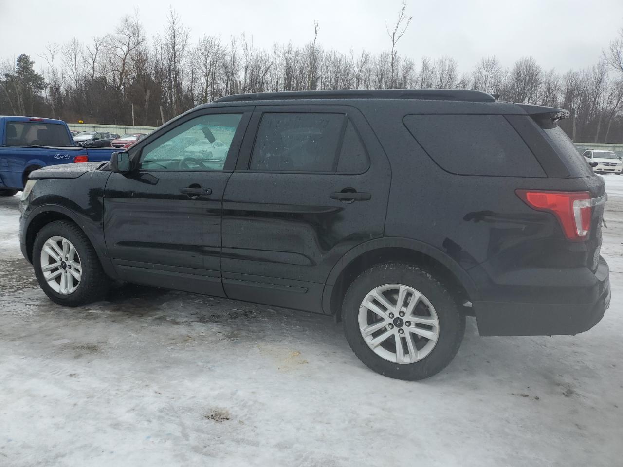 2016 Ford Explorer - Image 2