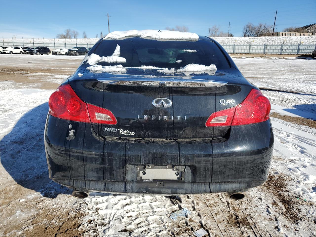 2015 Infiniti Q40 - Image 6