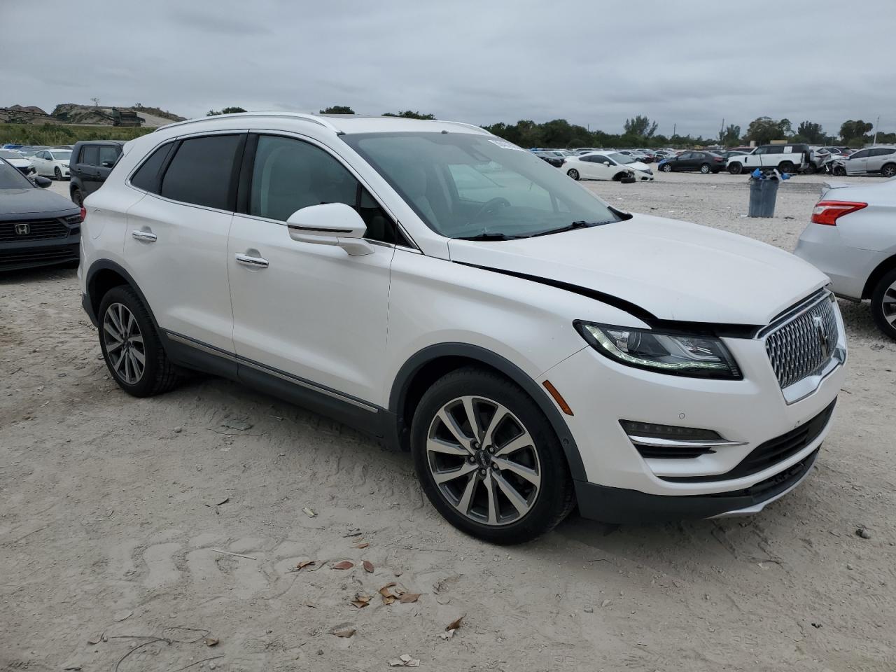 2019 Lincoln MKC - Image 4