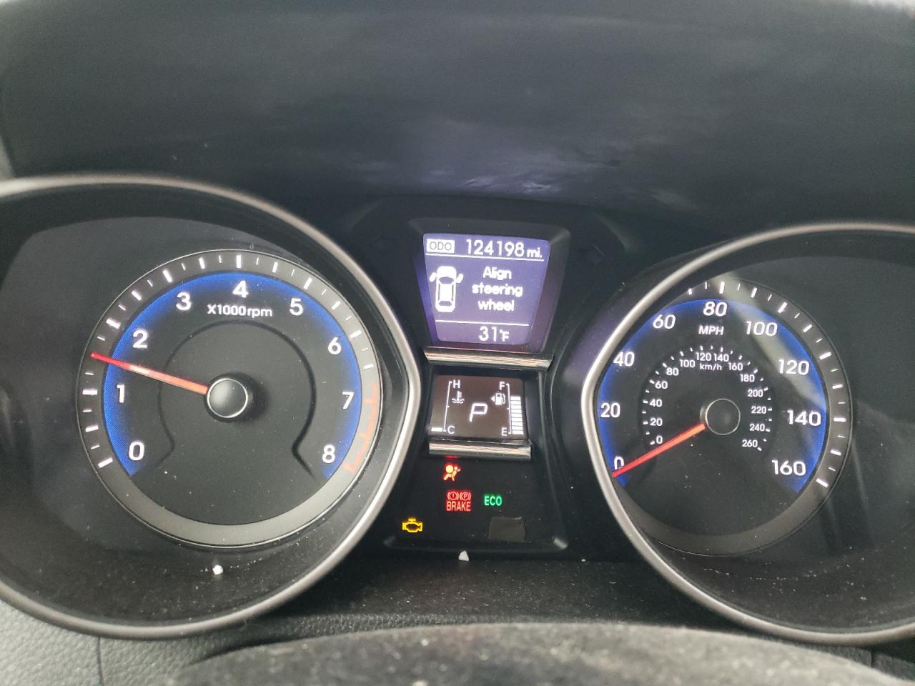 2016 Hyundai Elantra - Image 9