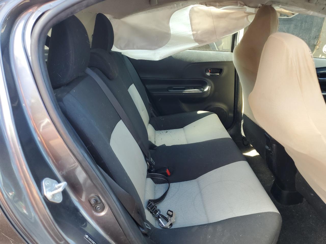 2015 Toyota Prius C VIN: JTDKDTB38F1580381 Lot: 88135055