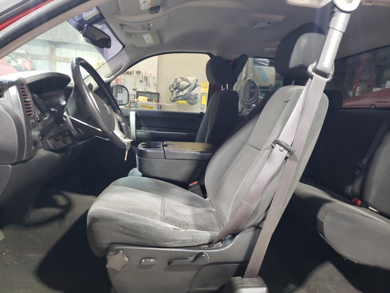 2007 Chevrolet Silverado - Image 7