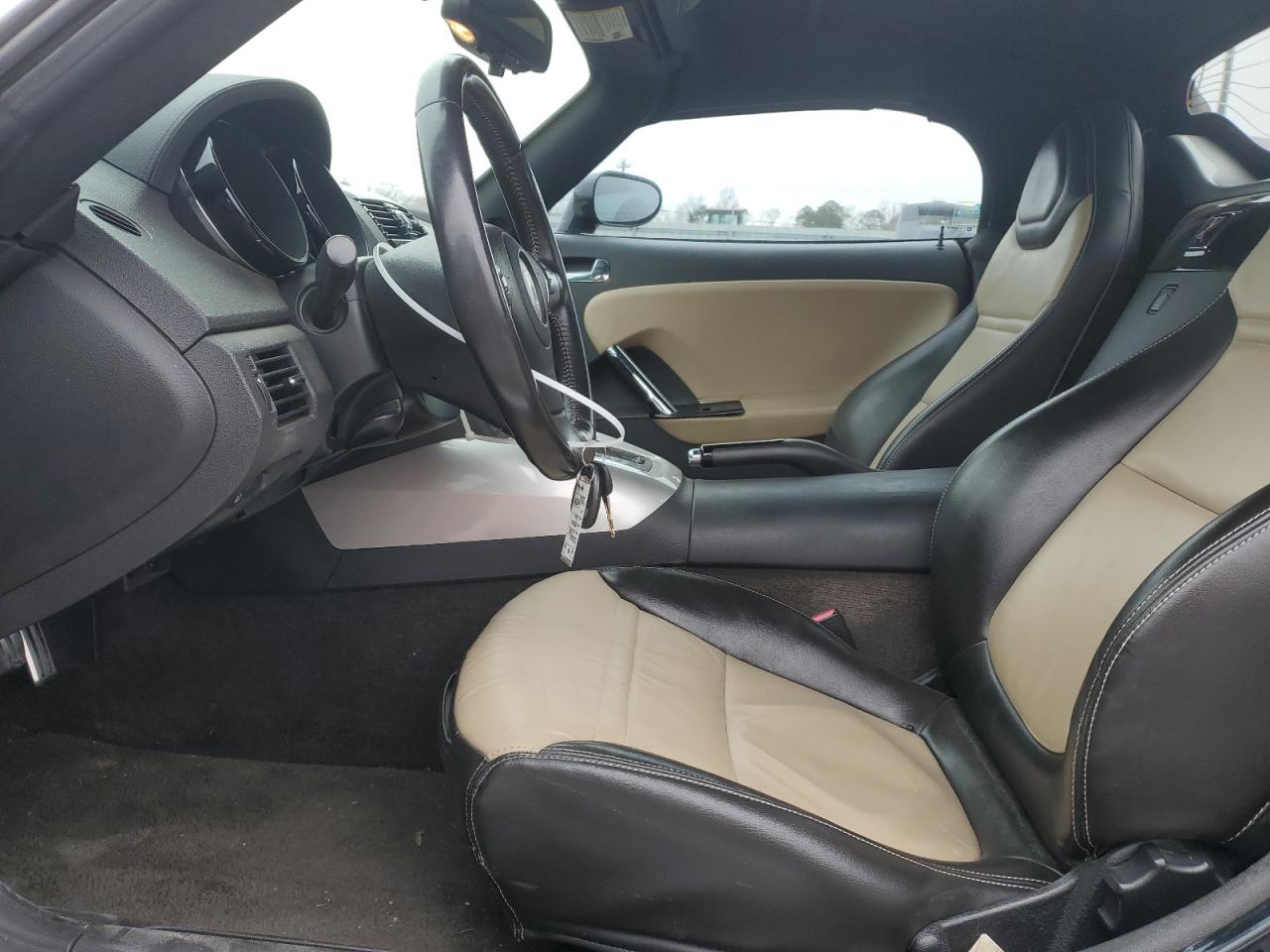 2008 Saturn Sky - Image 7