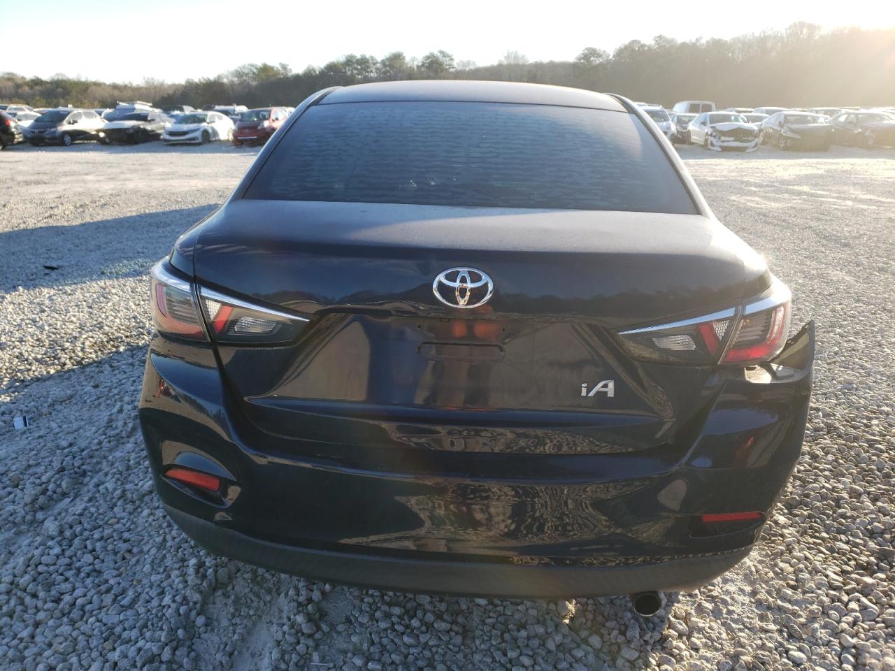 2017 Toyota Yaris - Image 6