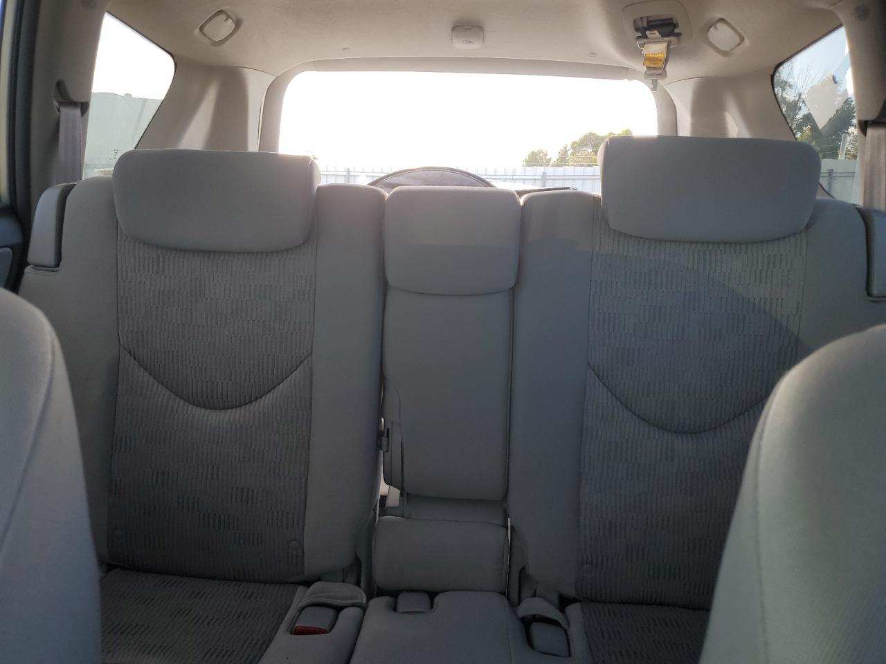 2010 Toyota RAV 4 - Image 10