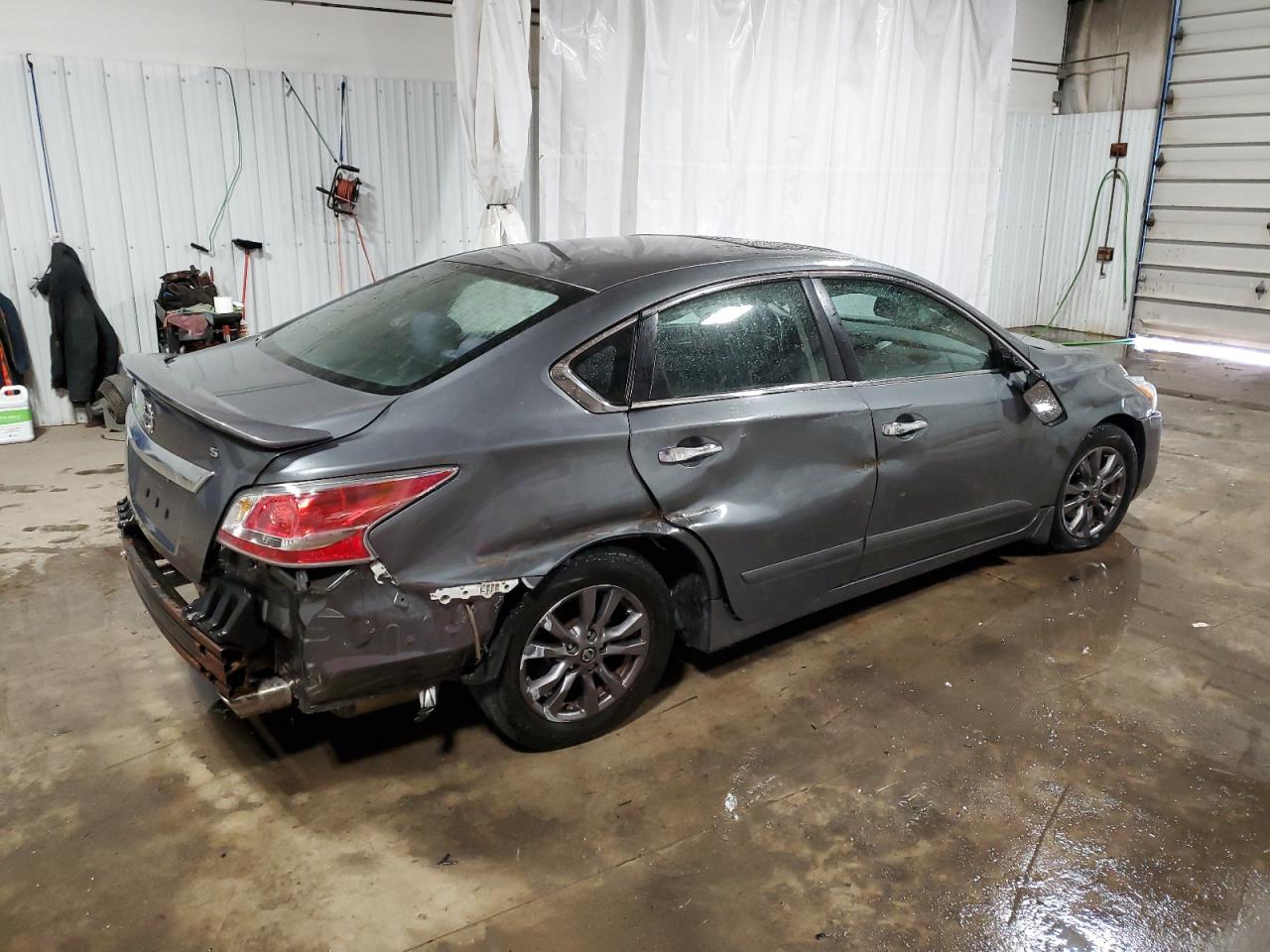 2015 Nissan Altima - Image 3