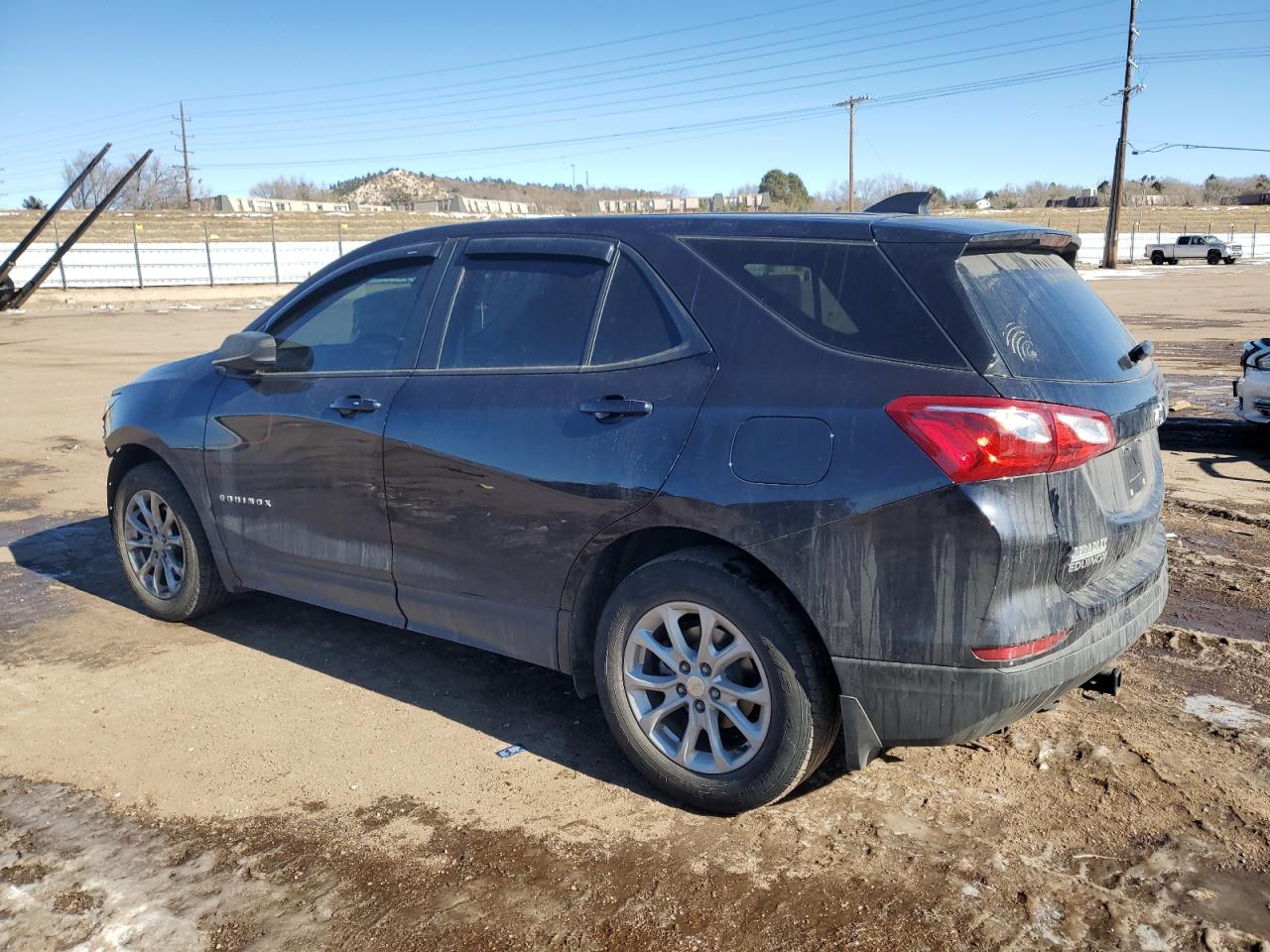 2020 Chevrolet Equinox - Image 2