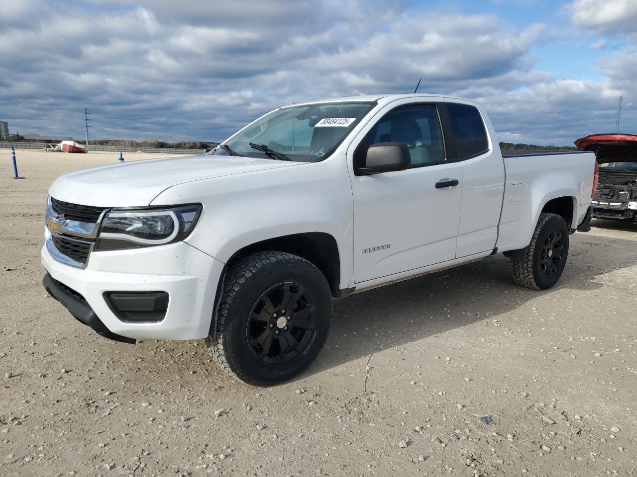 VIN 1GCHSBEN6J1129563 2018 CHEVROLET COLORADO no.1