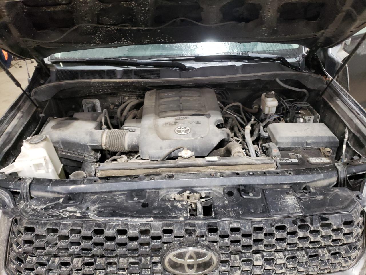 2019 Toyota Tundra - Image 12