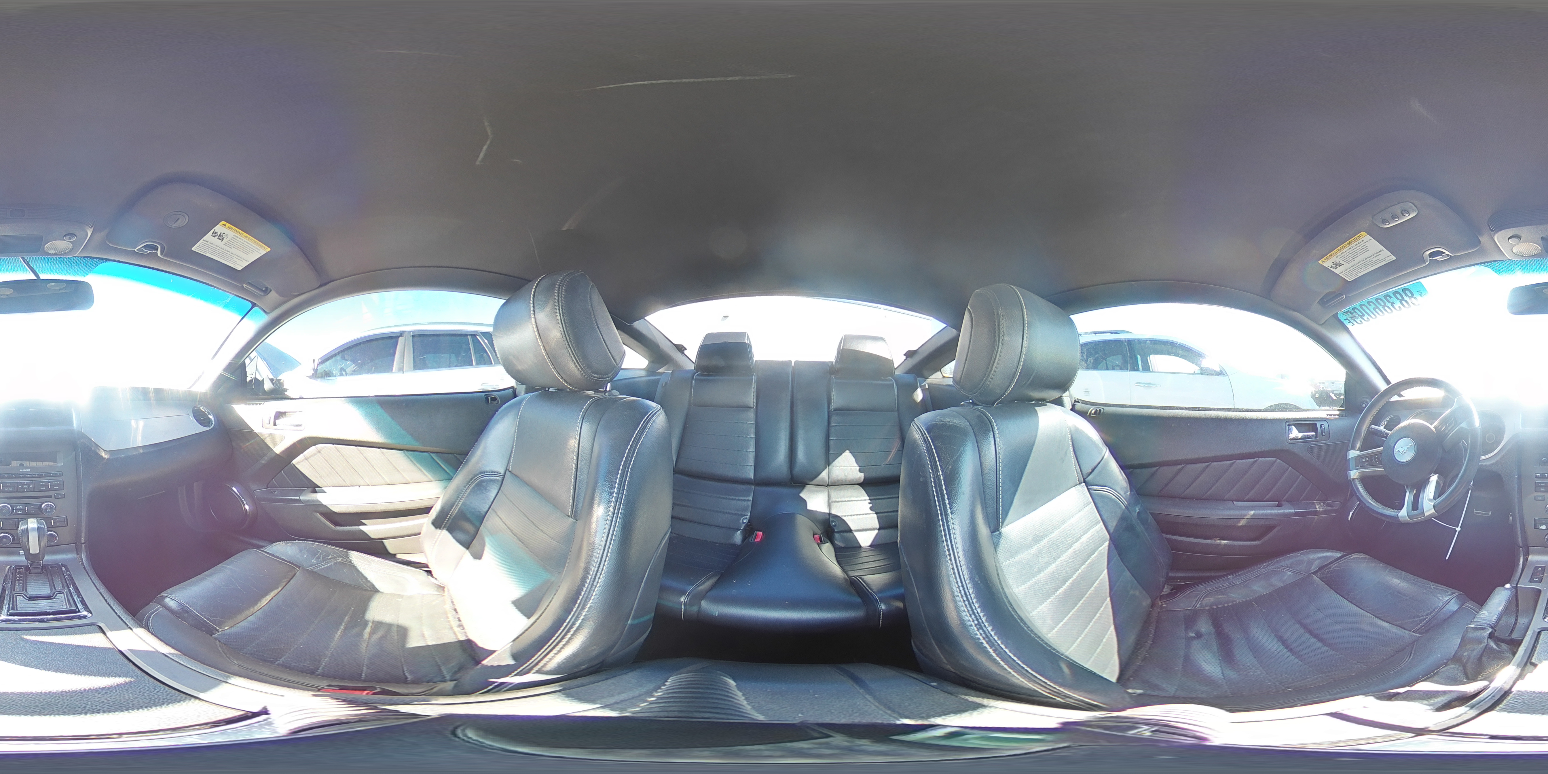 2013 Ford Mustang - Image 12